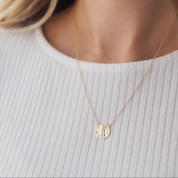 Gold Hammered Pendant | 925 Silver - Picture 2 of 8